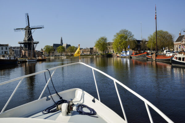 yacht rent den haag